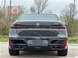 بي ام دبليو الفئة 7